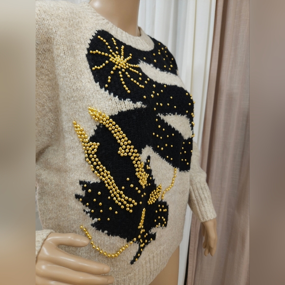2024 New Year Asia Region Exclusive Limited Edition/BEADED DRAGON DESIGN SWEATER - Picture 7 of 16